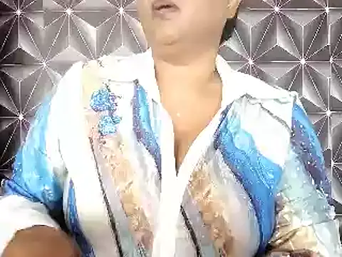 Snapshot of IndianDelia chatting on March 29, 9:09 am IndianDelia online show from March 29, 9:09 am