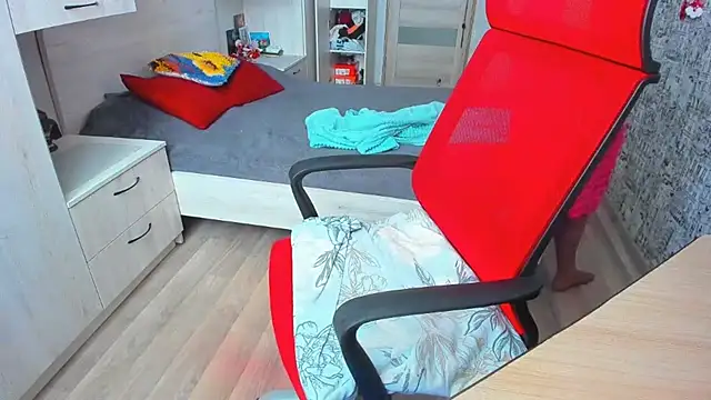 Snapshot of DUSSY_PUSSY chatting on February 14, 7:49 am DUSSY PUSSY online show from February 14, 7:49 am