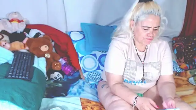 estrellita fugaz16x online show from November 30, 3:43 am