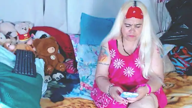 estrellita fugaz16x online show from December 3, 2:41 am