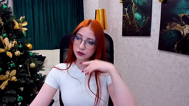 Snapshot of _FireInMySoul_ chatting on December 7, 8:27 pm FireInMySoul online show from December 7, 8:27 pm