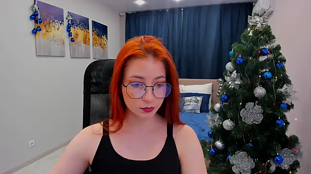 Snapshot of _FireInMySoul_ chatting on December 18, 1:37 am FireInMySoul online show from December 18, 1:37 am