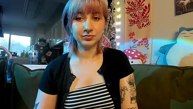 Snapshot of LedaBun chatting on February 27, 11:16 pm LedaBun online show from February 27, 11:16 pm