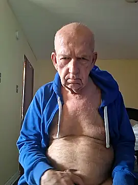 Strap  online show from April 16, 3:57 pm