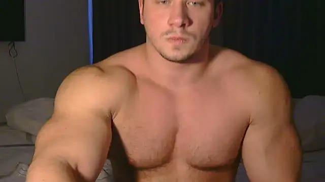 Snapshot of LionEdwin chatting on February 25, 2:16 pm LionEdwin online show from February 25, 2:16 pm