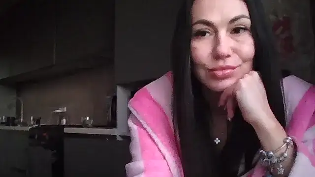 JulianaGold1 online show from March 5, 4:13 pm