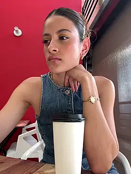 alana15 online show from March 7, 9:12 pm