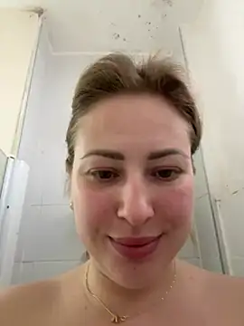 AlisaWhite online show from February 9, 2:10 pm