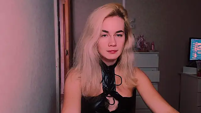 xxxcharismaaa online show from November 4, 7:02 pm