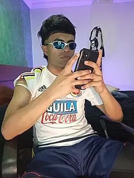 pinedasex777 online show from November 16, 1:11 am