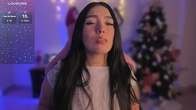 shantall vidales  online show from December 13, 5:49 am