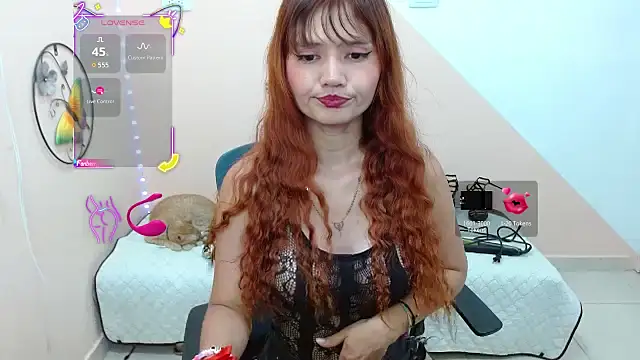 miss tinnymafe online show from September 27, 4:06 am