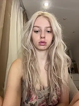 Snapshot of AnikaBest chatting on October 31, 2:56 am AnikaBest online show from October 31, 2:56 am