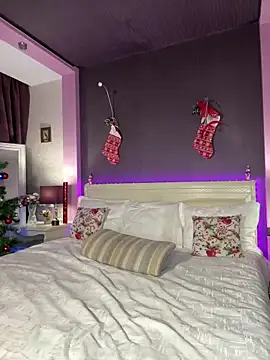 Snapshot of HotMilfMargo chatting on December 18, 2:38 pm HotMilfMargo online show from December 18, 2:38 pm