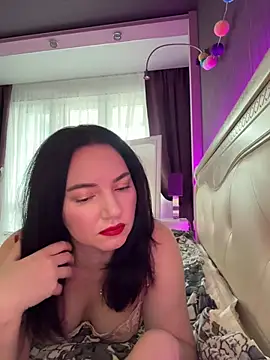 Snapshot of HotMilfMargo chatting on March 4, 10:02 am HotMilfMargo online show from March 4, 10:02 am