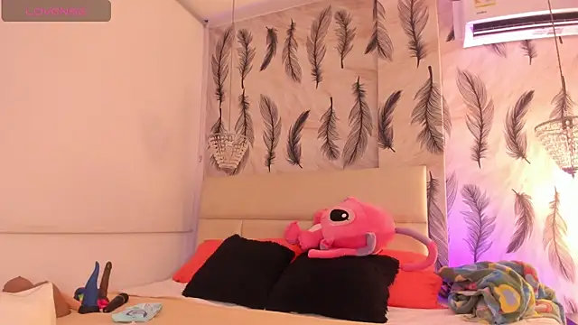 Snapshot of Vivi_prinncess chatting on October 8, 1:25 am Vivi prinncess online show from October 8, 1:25 am