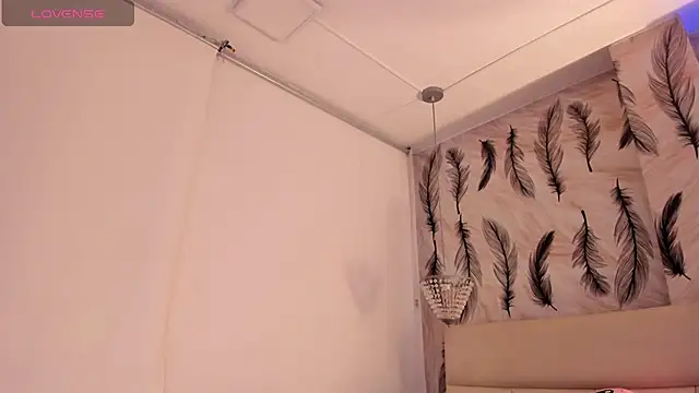 Snapshot of Vivi_prinncess chatting on October 24, 10:39 pm Vivi prinncess online show from October 24, 10:39 pm