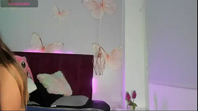 Vivi prinncess online show from March 7, 12:29 am