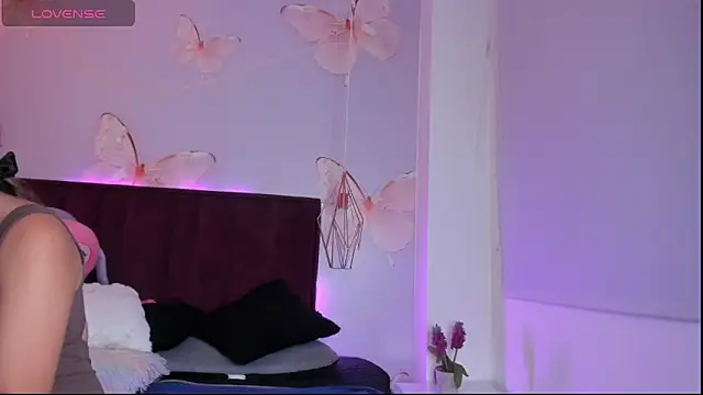 Vivi prinncess online show from March 12, 12:06 am