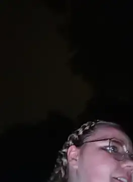 Snapshot of Fiona0705 chatting on September 27, 9:20 pm Fiona0705 online show from September 27, 9:20 pm