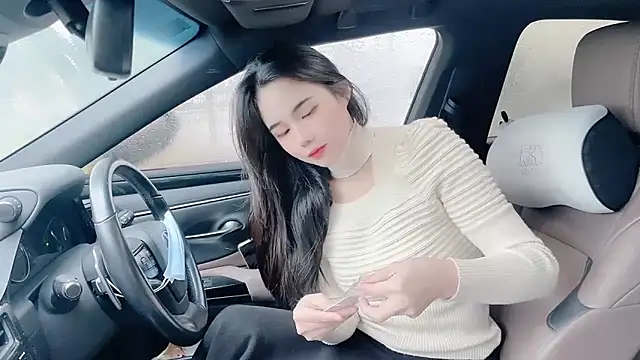 orla2021 online show from October 20, 12:55 am