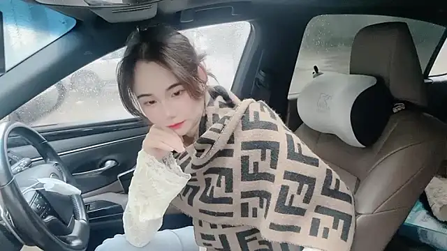 orla2021 online show from November 9, 12:31 am