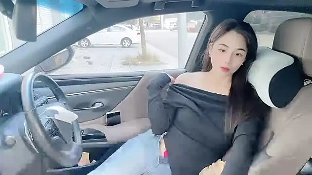 orla2021 online show from November 13, 1:04 am