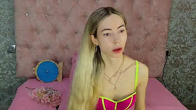Snapshot of Akilla_Queen chatting on July 1, 2:02 am Akilla Queen online show from July 1, 2:02 am