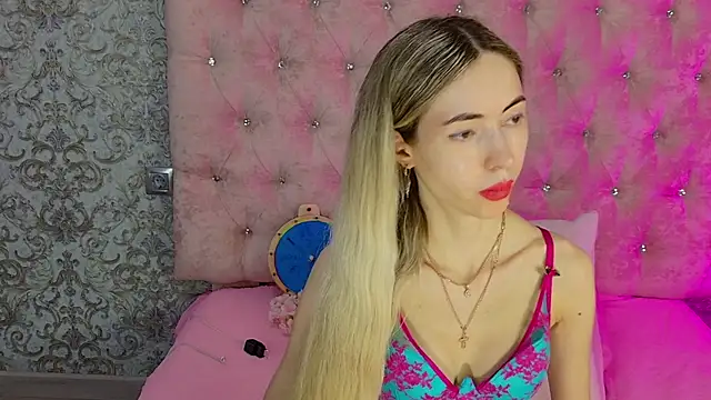 Snapshot of Akilla_Queen chatting on July 13, 1:52 am Akilla Queen online show from July 13, 1:52 am