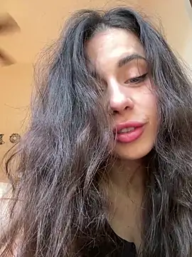 Snapshot of PartyQqHouse chatting on February 4, 6:06 pm PartyQqHouse online show from February 4, 6:06 pm