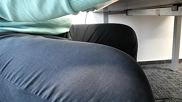 Snapshot of 69bezfleku chatting on November 12, 7:31 am 69bezfleku online show from November 12, 7:31 am