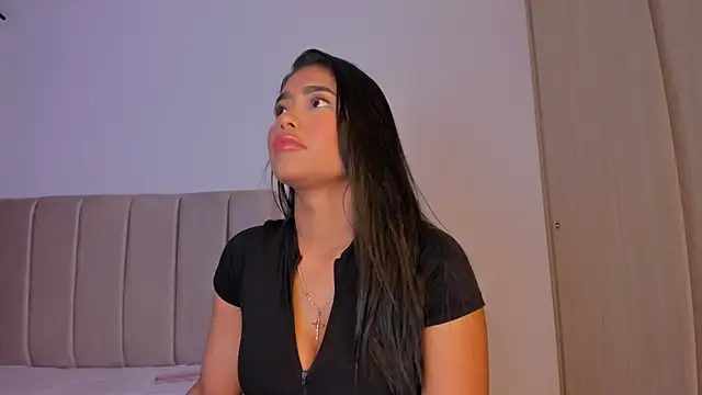 Snapshot of isa_bunny chatting on October 16, 3:40 am isa bunny online show from October 16, 3:40 am