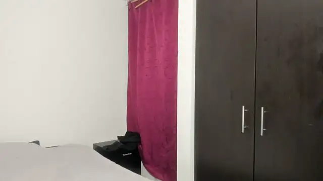 skinny Yizz online show from October 11, 11:14 pm