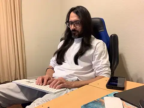 Youreherewithme online show from December 10, 1:32 am