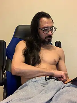 Youreherewithme online show from February 4, 11:16 am