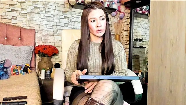 Snapshot of Carla_expit chatting on July 12, 8:55 pm Carla expit online show from July 12, 8:55 pm
