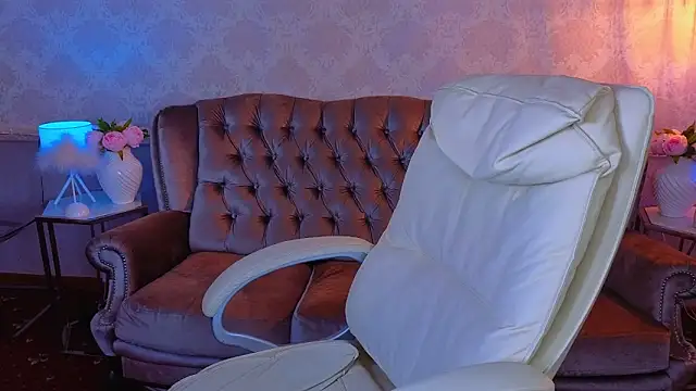 Snapshot of Shame_Less chatting on February 25, 6:56 am Shame Less online show from February 25, 6:56 am