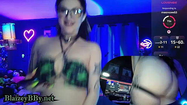 BlaizeyBBy online show from March 22, 9:34 am