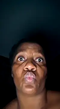 Snapshot of Galcraze chatting on February 23, 9:48 pm Galcraze online show from February 23, 9:48 pm