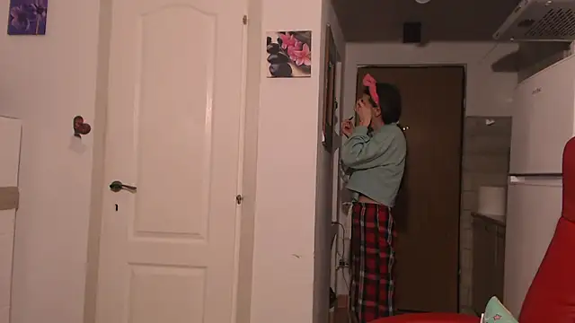 simyhvn online show from March 19, 5:11 am