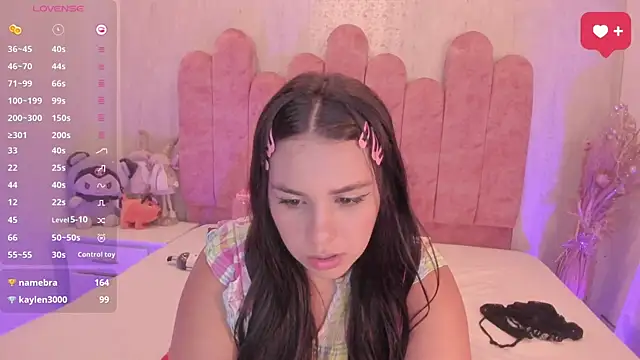 Snapshot of hasret_sesim chatting on February 9, 4:14 am hasret sesim online show from February 9, 4:14 am