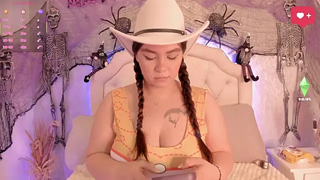 Snapshot of hasret_sesim chatting on October 10, 3:38 am hasret sesim online show from October 10, 3:38 am