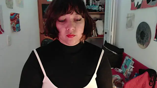 Snapshot of soynanabela28 chatting on October 24, 3:58 am soynanabela28 online show from October 24, 3:58 am