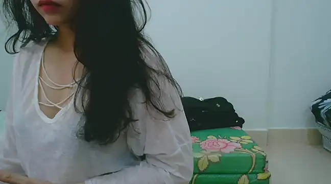 Sam Silly1997 online show from January 2, 5:35 am