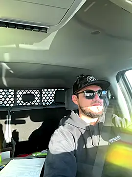 Ozzy420  online show from December 2, 4:24 pm