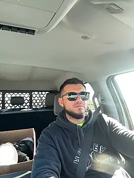 Ozzy420  online show from February 2, 7:01 pm