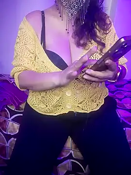 Snapshot of indian_passion chatting on January 17, 10:44 am indian passion online show from January 17, 10:44 am