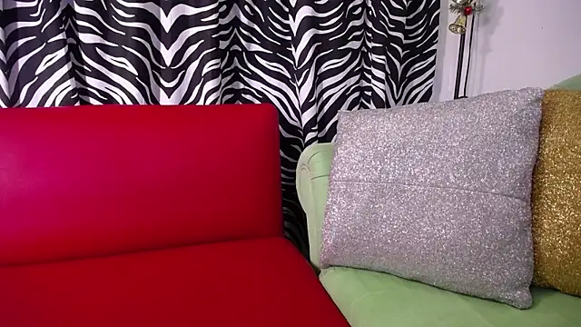 mia beatles online show from November 20, 4:18 pm