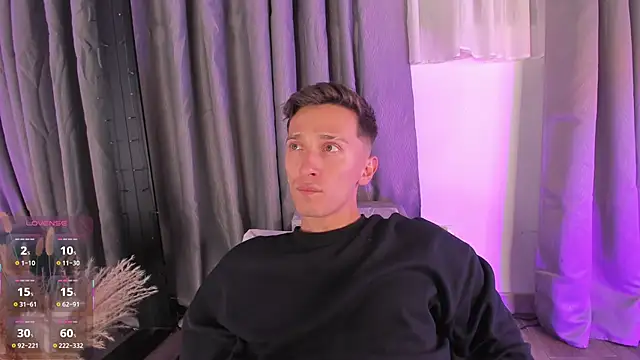 Thiago jones online show from October 24, 11:45 pm