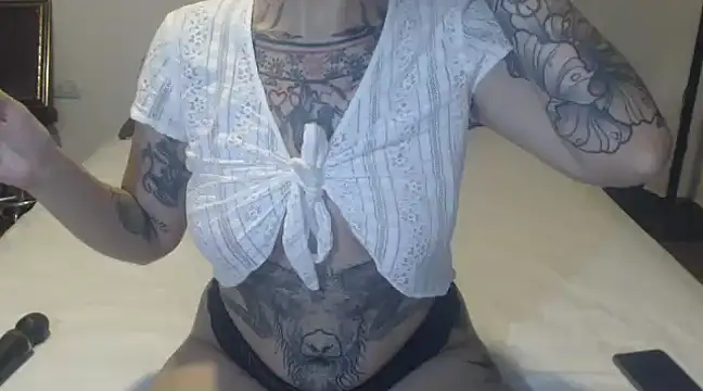 Tattoodreams lucy online show from December 21, 12:20 am